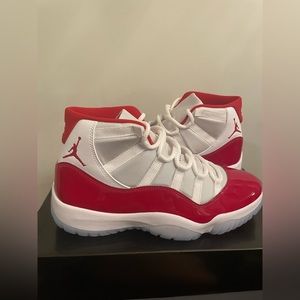 Jordan 11 Retro Cherry (2022) Size US Men’s 11.5